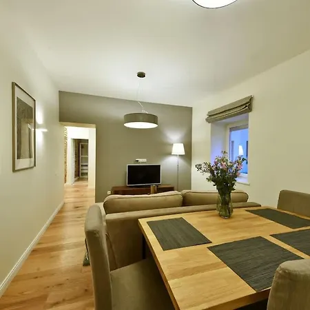 Domillion 3bdr 2baths President Palace Park L419a דירה וילנה