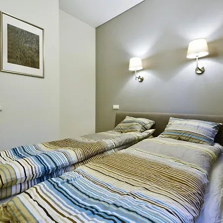 Domillion 3bdr 2baths President Palace Park L419a * Вільнюс